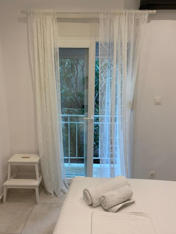 George House Apartment เอเธนส์ ภายนอก รูปภาพ